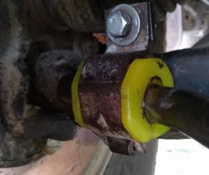 Vtulka stabilizatora perednego MR150767 Pajero Sport K90