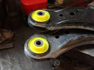 Poliuretanovіj sajlentblok perednego rychaga 6R0407181B, 8N0407181B Skoda Octavia/Fabia, VW Polo/Golf 4